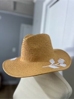 Embroidered Woven Straw Rancher Hat • NWOT